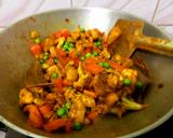 आलू की करी (aloo ki curry recipe in Hindi) रेसिपी चरण 5 फोटो