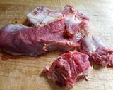 A picture of step 1 of Beef pilau.