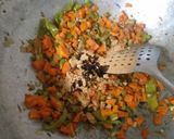A picture of step 3 of Chinese noodles.