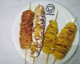 A picture of step 19 of Cheese,Pepper And Salt,Chilli Garlic and Mayo Potato Tornadoes.