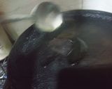 A picture of step 3 of Cream Jam Sandwich.