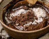 Foto del passaggio 4 della ricetta Tortino morbido al cioccolato dell’uovo di Pasqua