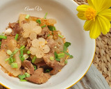 Hình bước làm 3 của món Thịt vai heo kho củ cải