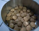 Foto langkah ke 4 dari resep Tiramisu Egg Drops (Simpel, Tanpa Panggang, Tanpa Kukus).