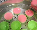 Foto langkah ke 7 dari resep Kue Mangkuk Merah Putih.