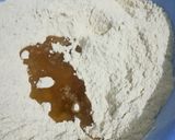 A picture of step 2 of Wholemeal onion chapati.