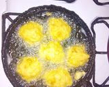 Foto del paso 2 de la receta: Buñuelos de choclo