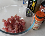 Foto del paso 1 de la receta: Tartar de atún y aguacate con gelatina de tomate