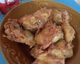 Foto langkah ke 4 dari resep Ayam ungkep goreng Telur.