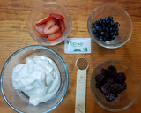 Foto del paso 1 de la receta: Parfait light de frutos rojos