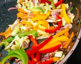 હક્કા નૂડલ્સ (Hakka Noodles Recipe in Gujarati) રેસીપી સ્ટેપ3ફોટો