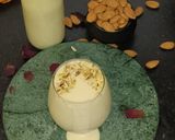 बादाम मिल्कशेक (Badam milkshake recipe in Hindi) रेसिपी चरण 7 फोटो