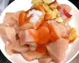 Hình bước làm 2 của món Lườn gà rang gừng xả lá chanh dễ làm