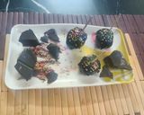 A picture of step 6 of Chocolate lolly pops Christmas spoon.