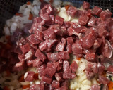 Foto del paso 3 de la receta: Empanadas de carne cortada a cuchillo 100% caseras