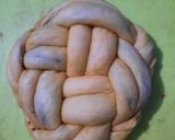 Foto langkah ke 11 dari resep Kreasi Challah / Braided Bread Versi Manis dan Asin.