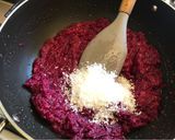 A picture of step 6 of Chikoo Beetroot Barfi.
