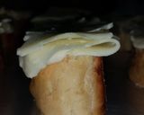 Foto del paso 2 de la receta: Pan al ajillo gratinado 🍞