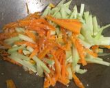 Foto langkah ke 2 dari resep Tumis Orak Arik Sayur (bisa MPASI 8 bulan ++).