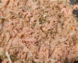 Foto del paso 4 de la receta: Tortilla de atún con cebolla