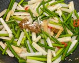 Foto langkah ke 3 dari resep Hwai shan tumis sun Sam.
