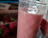 Foto del paso 5 de la receta: Licuado de frutillas
