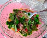 Foto langkah ke 2 dari resep #TELUR DADAR DAUN GINSENG.