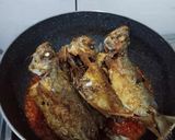 Foto langkah ke 5 dari resep Balado Ikan Kembung Mata Belo.