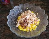 Foto del paso 2 de la receta Huevos de coral rellenos con pescado sobre escarola