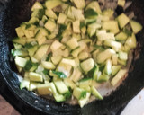 Foto del paso 4 de la receta: Tarta de verduras vegana y económica♡