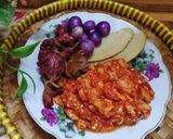 Gambar langkah 1 resipi 10:11:24 - Sambal belacan buah binjai ulam bunga keladan.