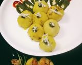 A picture of step 7 of Stuffed sooji balls.