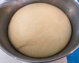 A picture of step 6 of Coconut milk breads.