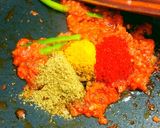A picture of step 9 of Malai Paneer Capsicum Curry.