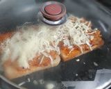 A picture of step 6 of Pizza Toast.