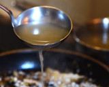 Foto del paso 5 de la receta: Risotto de peras con champiñones
