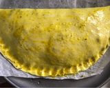 Foto del paso 7 de la receta: Calzone vegetariana 🌱 de masa quebrada, rellena de acelgas y queso ricotta