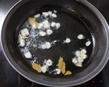 Foto del paso 1 de la receta: Salsa Ajada (allada)