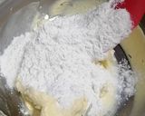 Gambar langkah 2 resipi Butter Cookies 3 Bahan.