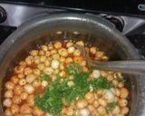 A picture of step 8 of Sindhi makhana curry.