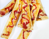 Foto del paso 2 de la receta: Barritas de hojaldre glaseadas con mermelada de frambuesa