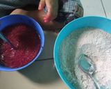 Foto langkah ke 2 dari resep Eggless Red Velvet Cake.