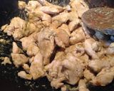 A picture of step 4 of Thai green curry.
