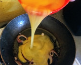 Foto del paso 3 de la receta: Huevo en salsa de guaje