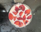 क्रीमी स्ट्रॉबेरी पंच (Creamy strawberry punch recipe in Hindi) रेसिपी चरण 7 फोटो