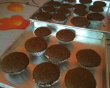 Foto langkah ke 6 dari resep CupCake cokelat mini.