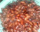 A picture of step 1 of Red kidney bean kabab.