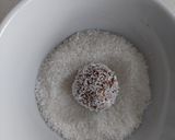 Foto del paso 3 de la receta: Bomboncitos de avena y coco