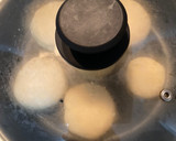 Foto del paso 4 de la receta: 🥖PANECILLOS RÁPIDOS DE AJO RELLENOS🥖