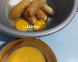 Foto langkah ke 2 dari resep Banana Muffin.